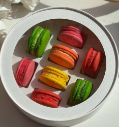 Изображение Коробка для макарун круглая с ложементом белая, 20*6 см (8 ячеек)